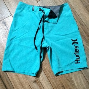 Hurley boys shorts 10/25